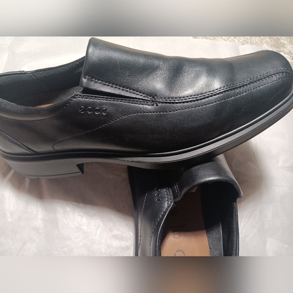 Ecco Black Leather Slip-On Loafers main image 7